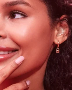 Jess Lock Huggie Earrings In Gold^Kendra Scott Cheap